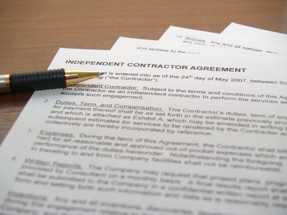 The Differences Between an Independent Contractor and an Employee