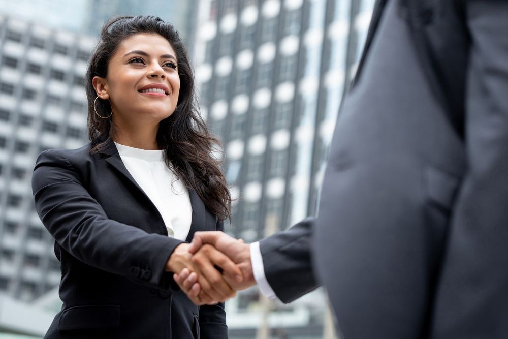 Why a Handshake Is Important In a Job Interview